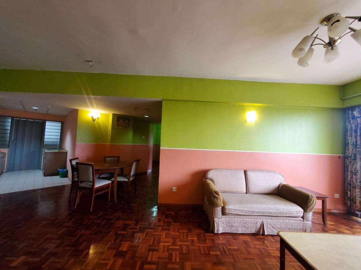 Star Regency & 3*