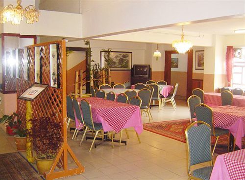 Star Regency & 3*